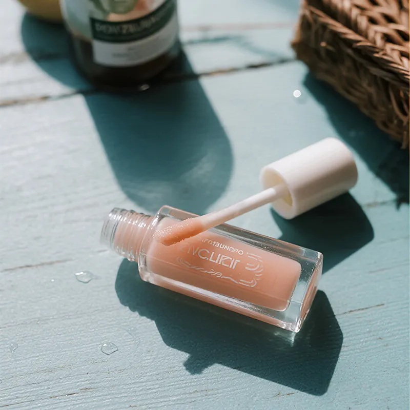 थोक में क्लियर लिप ग्लॉस